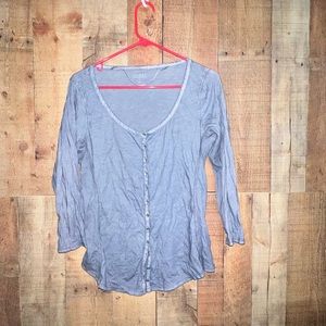 Guess button down top